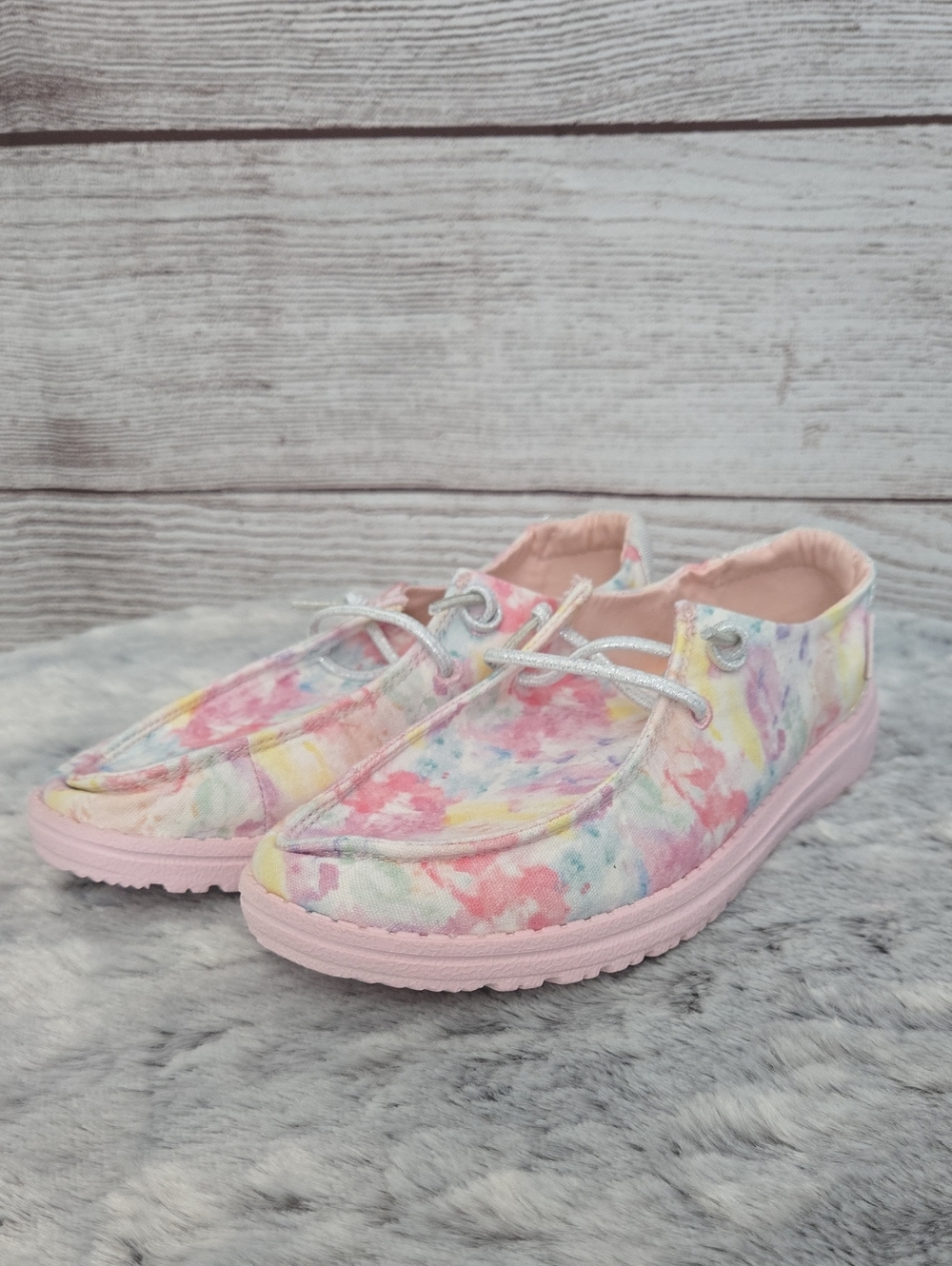 Hey Dude Pink Taffy Dye Shoes, Girls Size 4